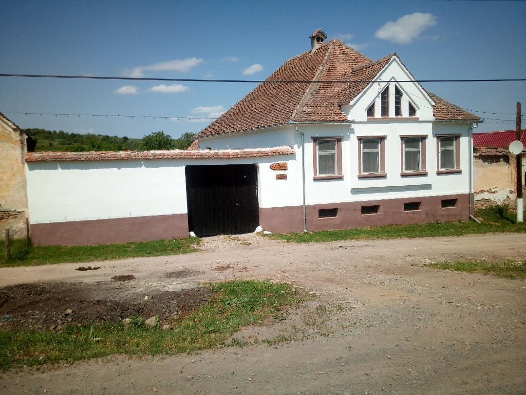 Hostal Casa Din Barcut Exterior foto
